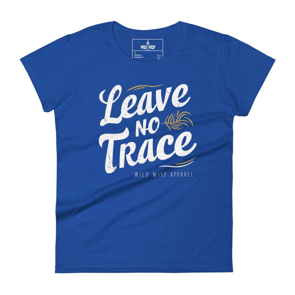 'Leave No Trace' Women's short sleeve t-shirt T-Shirts