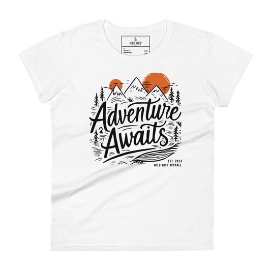 'Adventure Awaits Mountains' Women's short sleeve t-shirt T-Shirts
